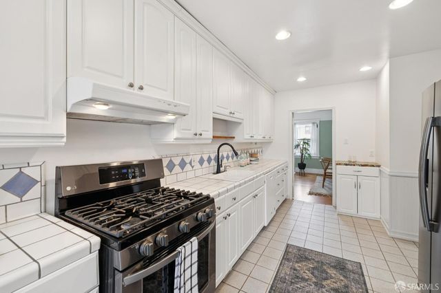 1439 22nd Avenue, San Francisco, CA 94122