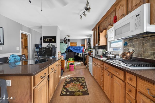 1525 6th Avenue, Watervliet, NY 12189