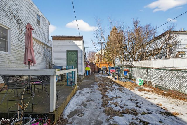 1525 6th Avenue, Watervliet, NY 12189