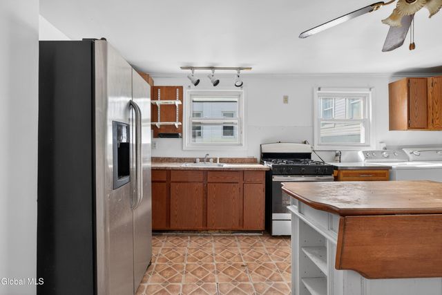 1525 6th Avenue, Watervliet, NY 12189