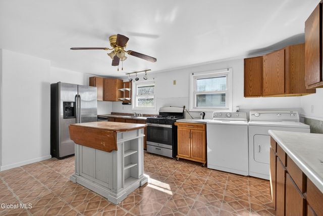 1525 6th Avenue, Watervliet, NY 12189