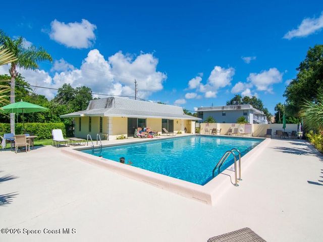 1166 6th Avenue C5, Vero Beach, FL 32960