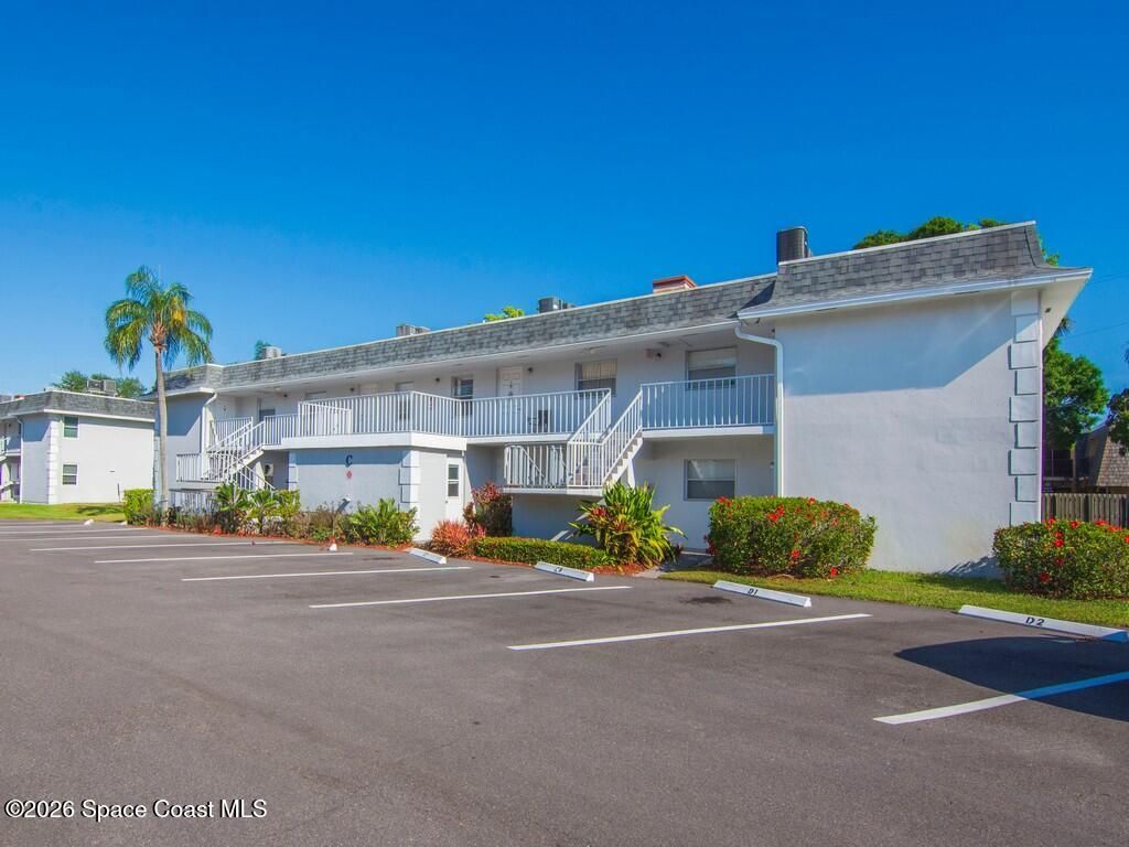 1166 6th Avenue C5, Vero Beach, FL 32960