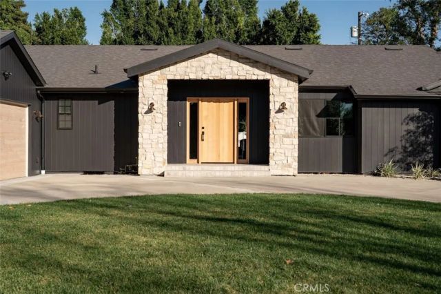 8960 Oak Park Avenue, Northridge, CA 91325