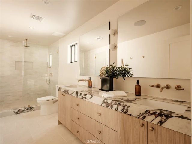 8960 Oak Park Avenue, Northridge, CA 91325