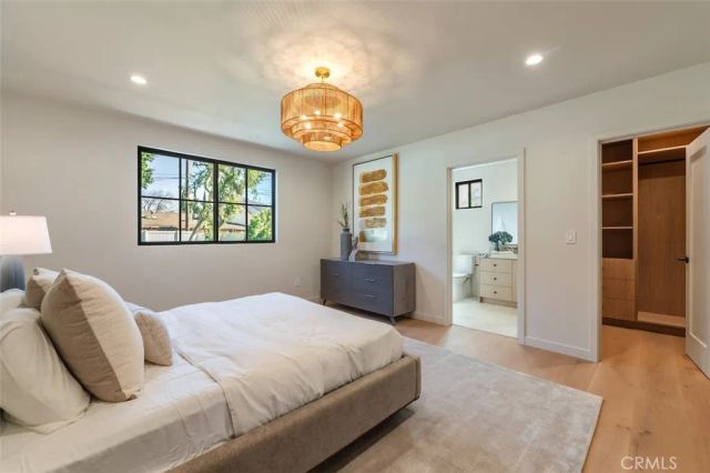 8960 Oak Park Avenue, Northridge, CA 91325