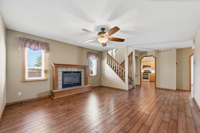 2002 N Parkdale Ct., Wichita, KS 67212