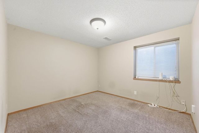 2002 N Parkdale Ct., Wichita, KS 67212