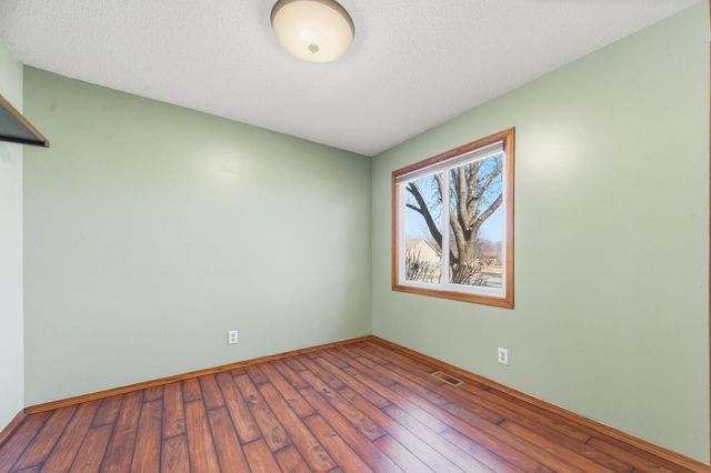 2002 N Parkdale Ct., Wichita, KS 67212