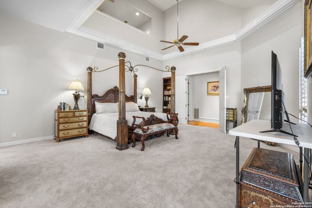 8040 Rolling Acres Trail, Fair Oaks Ranch, TX 78015