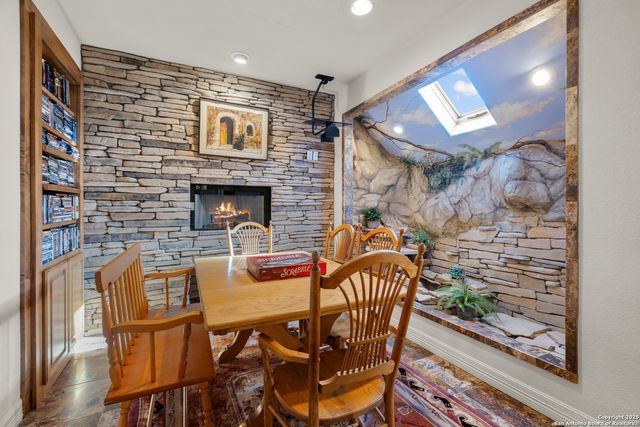 8040 Rolling Acres Trail, Fair Oaks Ranch, TX 78015