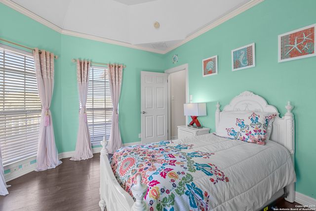 8040 Rolling Acres Trail, Fair Oaks Ranch, TX 78015