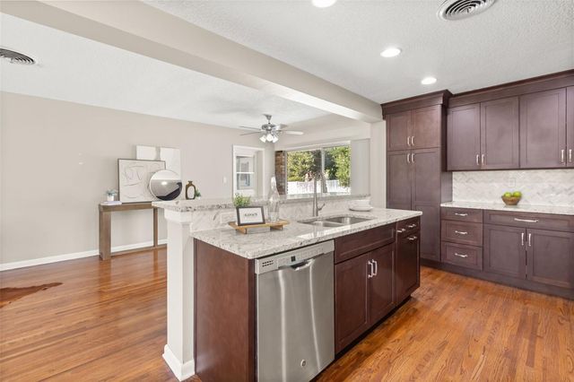 820 RUGBY STREET, Orlando, FL 32804