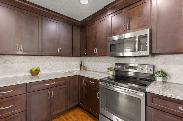820 RUGBY STREET, Orlando, FL 32804