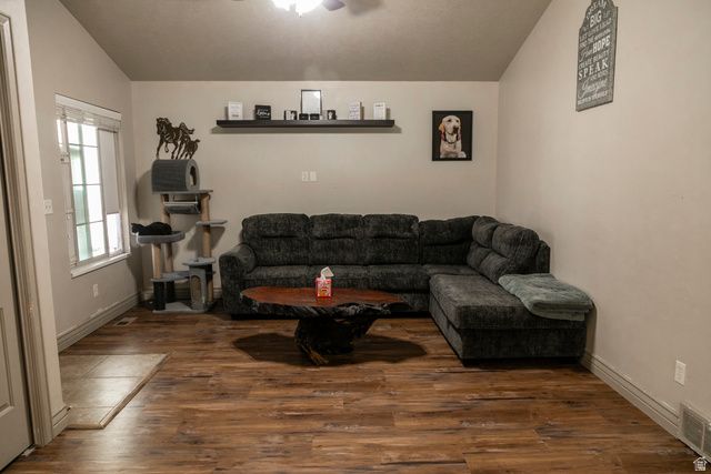 1534 E SHADOW DR, Eagle Mountain, UT 84005