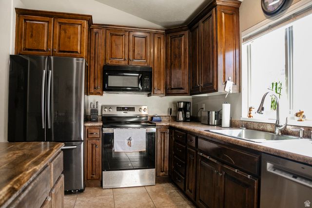 1534 E SHADOW DR, Eagle Mountain, UT 84005
