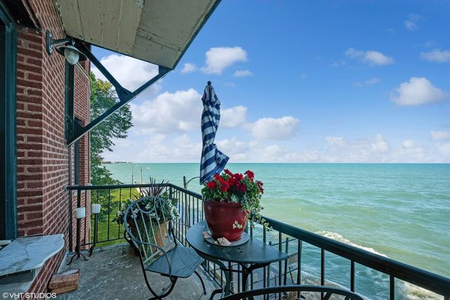 7649 N Eastlake Terrace 2F, Chicago, IL 60626