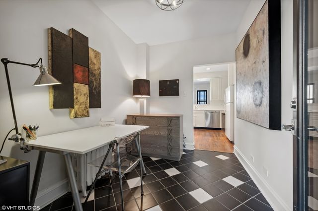 7649 N Eastlake Terrace 2F, Chicago, IL 60626