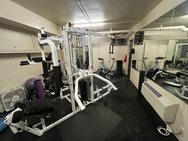 7649 N Eastlake Terrace 2F, Chicago, IL 60626