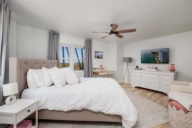 7200 SUNSHINE SKYWAY LANE S 3D, St Petersburg, FL 33711