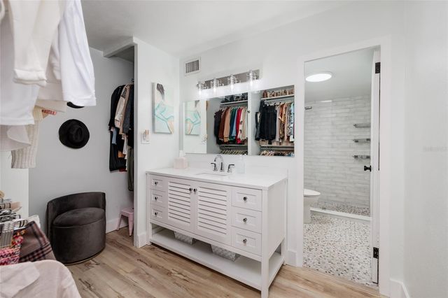 7200 SUNSHINE SKYWAY LANE S 3D, St Petersburg, FL 33711