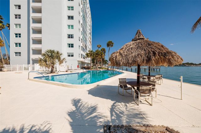 7200 SUNSHINE SKYWAY LANE S 3D, St Petersburg, FL 33711