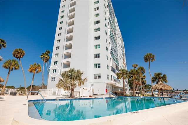 7200 SUNSHINE SKYWAY LANE S 3D, St Petersburg, FL 33711