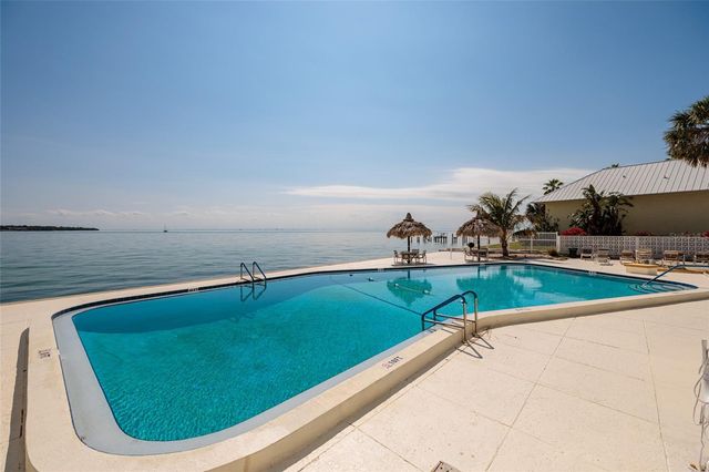 7200 SUNSHINE SKYWAY LANE S 3D, St Petersburg, FL 33711