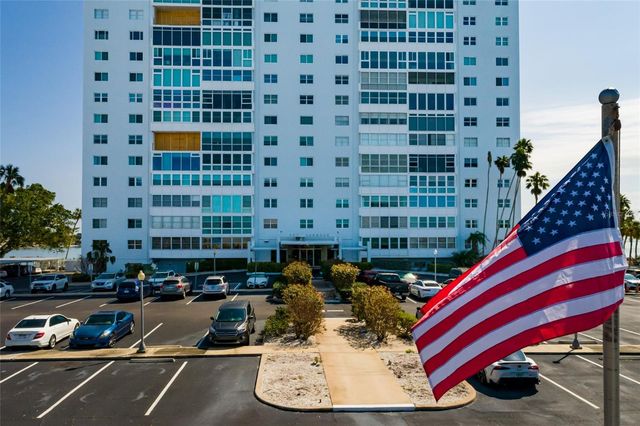 7200 SUNSHINE SKYWAY LANE S 3D, St Petersburg, FL 33711