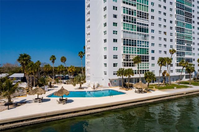 7200 SUNSHINE SKYWAY LANE S 3D, St Petersburg, FL 33711