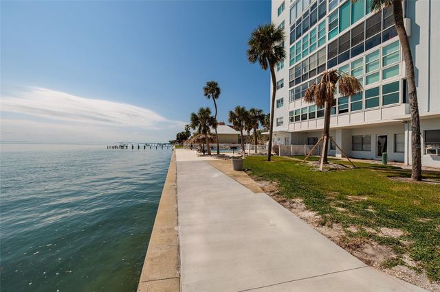 7200 SUNSHINE SKYWAY LANE S 3D, St Petersburg, FL 33711
