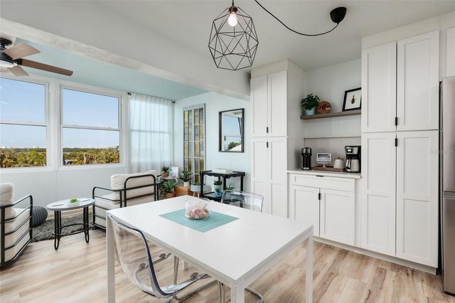 7200 SUNSHINE SKYWAY LANE S 3D, St Petersburg, FL 33711