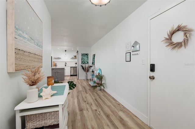 7200 SUNSHINE SKYWAY LANE S 3D, St Petersburg, FL 33711