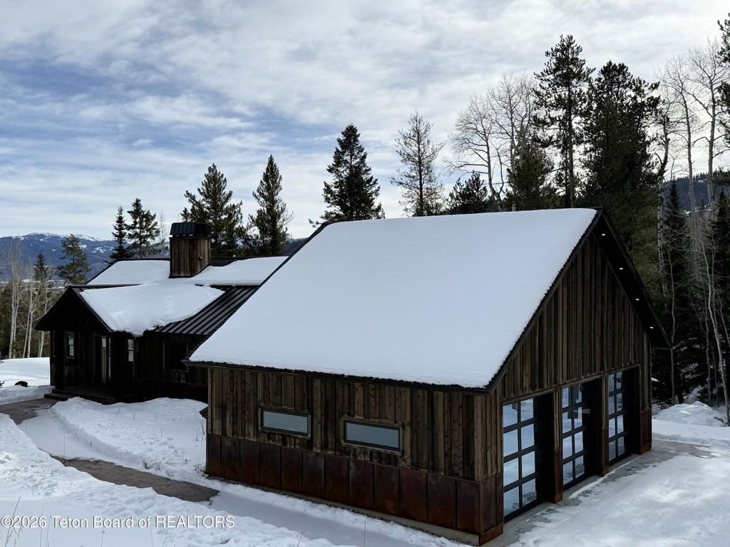 5727 FOREST RIDGE Road, Victor, ID 83455 photo 3