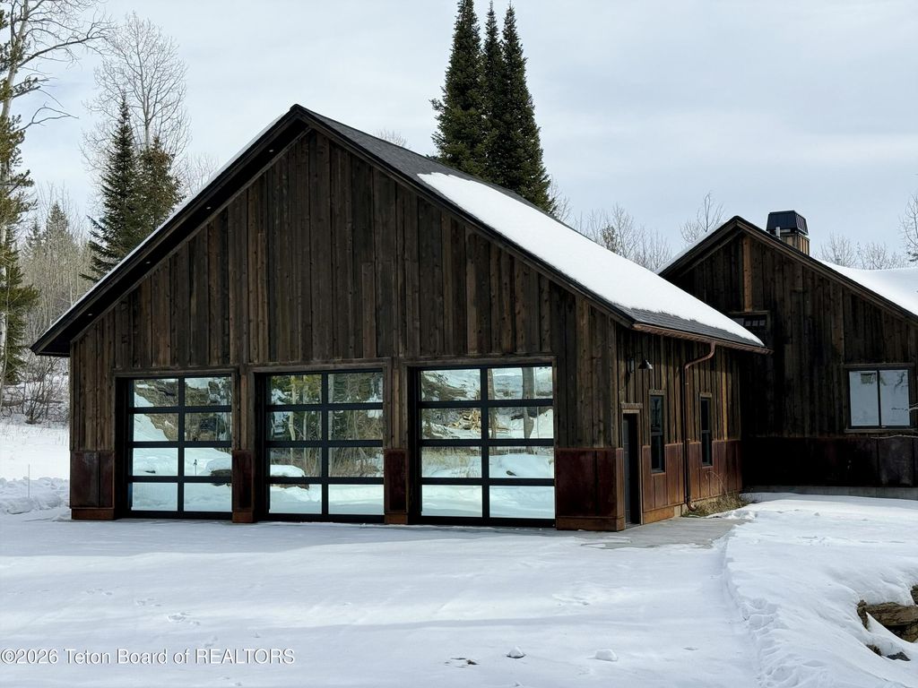 5727 FOREST RIDGE Road, Victor, ID 83455 photo 4