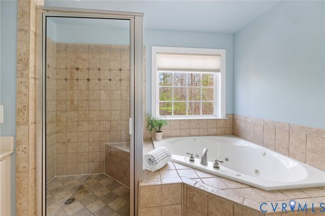 900 Railey Hill Ct, Midlothian, VA 23114