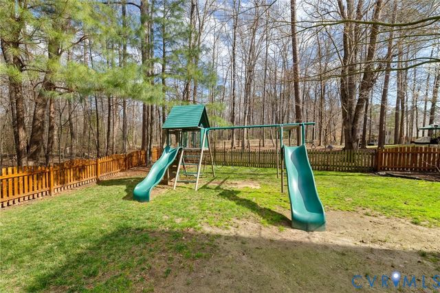 900 Railey Hill Ct, Midlothian, VA 23114