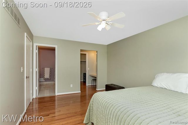 178 Meadow Lane Circle, Rochester Hills, MI 48307