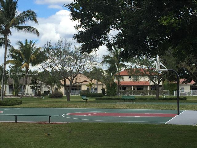 815 Vista Meadows Drive, Weston, FL 33327