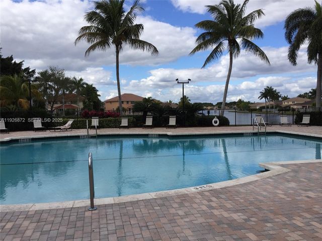 815 Vista Meadows Drive, Weston, FL 33327