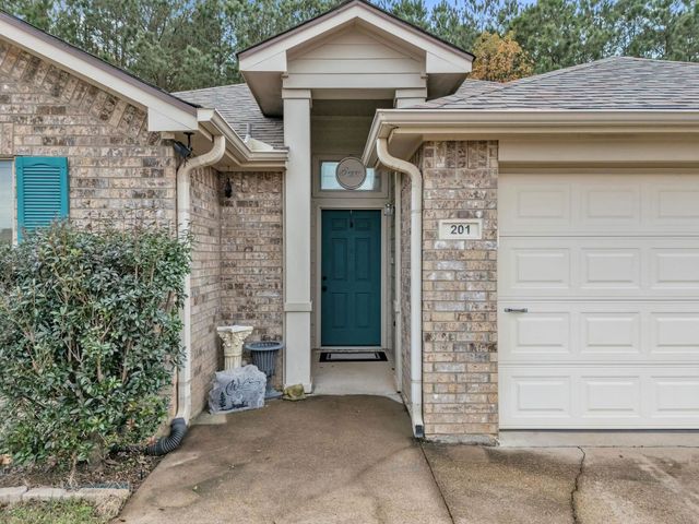 201 CLAIRE LANE, Longview, TX 75605