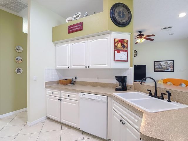 13540 PLANTATION LAKE CIRCLE, Hudson, FL 34669