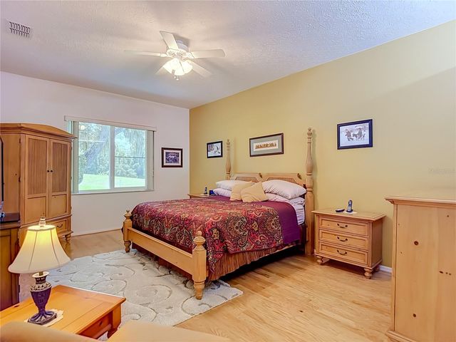 13540 PLANTATION LAKE CIRCLE, Hudson, FL 34669