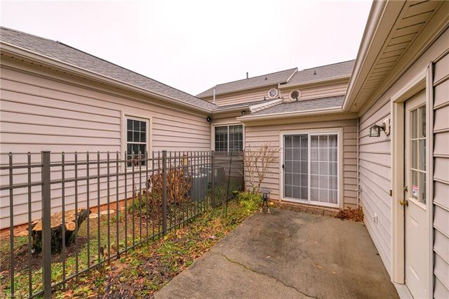 505 Tanners Park Court, Winston-salem, NC 27101