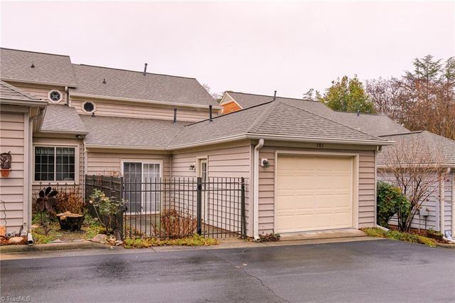 505 Tanners Park Court, Winston-salem, NC 27101