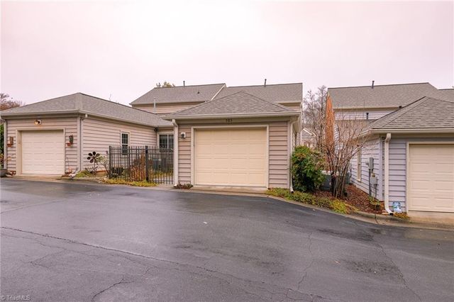 505 Tanners Park Court, Winston-salem, NC 27101