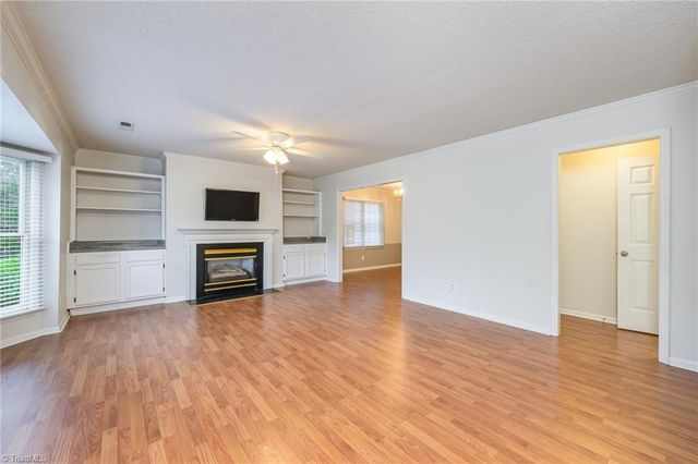 505 Tanners Park Court, Winston-salem, NC 27101