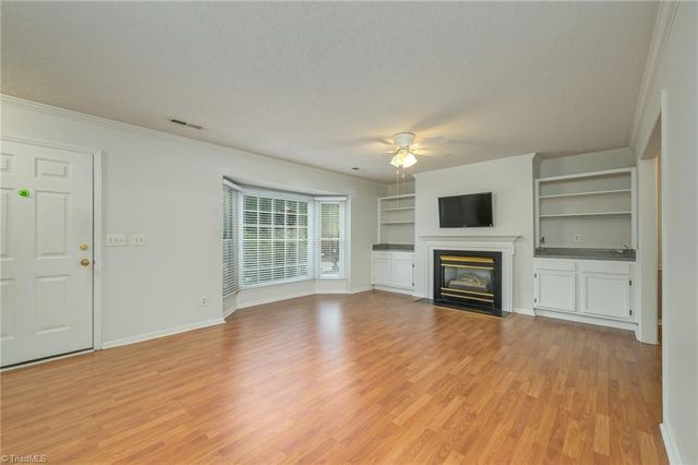 505 Tanners Park Court, Winston-salem, NC 27101