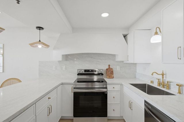 714 Seacoast Dr 216, Imperial Beach, CA 91932