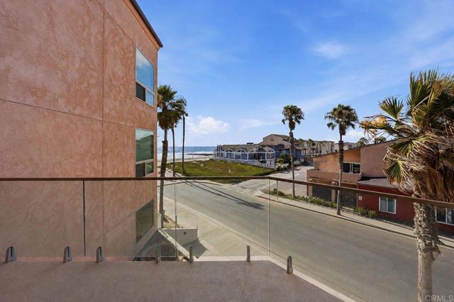 714 Seacoast Dr 216, Imperial Beach, CA 91932